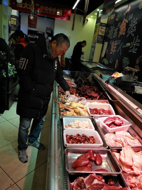 临平街道开展禽类贩售点专项规范检查，保障家禽销售安全有序